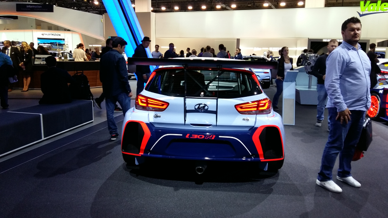 Illustration for article titled IAA Frankfurt 2017 photodumpÂ